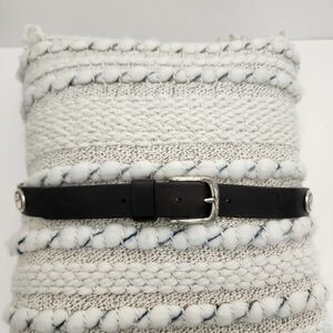 Iowa Hawkeyes Black Leather Belt with metal ornaments‎ around belt Size 34